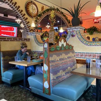 El Trio Loco - Interior - Mexican Near Me - Gearhart, Oregon