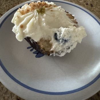 Cupcakin' Bake Shop - Flavor destruction between key lime and lemon blueberry - Bakeries Near Me - Berkeley, California Cupcakin' Bake Shop - Flavor destruction between key lime and lemon blueberry - Bakeries Near Me - Berkeley, California