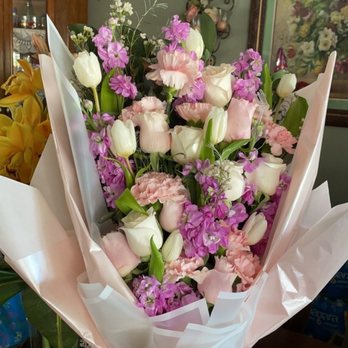 Bella Rosa Gardens - Florists Near Me - Cypress, California