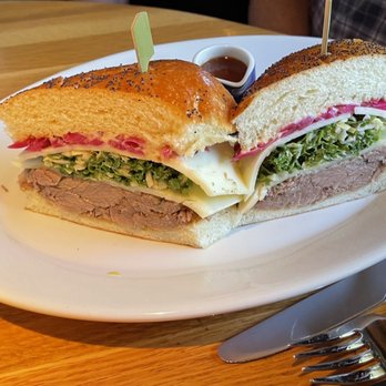 R+D Kitchen - Great sandwich! - New American Near Me - Yountville, California