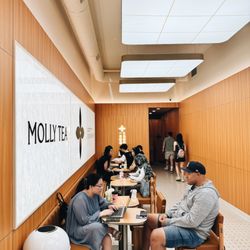 Molly Tea - Seating area