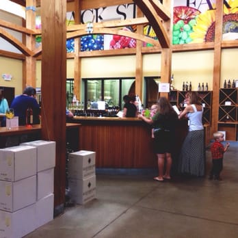Black Star Farms - Wineries Near Me - Suttons Bay, Michigan