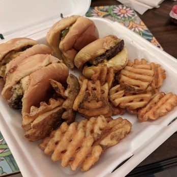 Smalls Sliders - It's not what I ordered. - Burgers Near Me - Baton Rouge, Louisiana