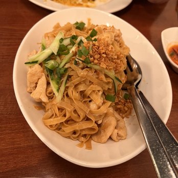 Burma Burma - Burmese Garlic Noodle with chicken - Burmese Near Me - Dublin, California