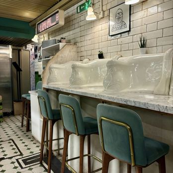 The Attendant - Inside chairs - Coffee & Tea Near Me - London, XGL The Attendant - Inside chairs - Coffee & Tea Near Me - London, XGL
