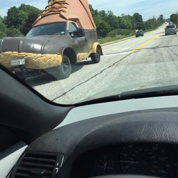 L.L.Bean Flagship - Look what I saw just driving down main st! - Outdoor Gear Near Me - Freeport, Maine L.L.Bean Flagship - Look what I saw just driving down main st! - Outdoor Gear Near Me - Freeport, Maine