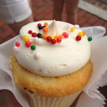 Georgetown Cupcake - Birthday Cake cupcake - best I've ever had - Cupcakes Near Me - Washington, DC, District of Columbia Georgetown Cupcake - Birthday Cake cupcake - best I've ever had - Cupcakes Near Me - Washington, DC, District of Columbia