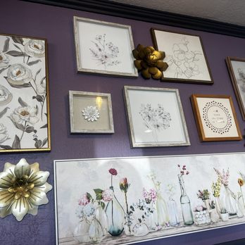 Wildflower Cafe - Indoor decor - Breakfast & Brunch Near Me - Redondo Beach, California Wildflower Cafe - Indoor decor - Breakfast & Brunch Near Me - Redondo Beach, California