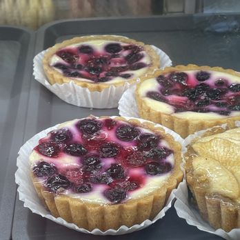 Choco Bakery & Cafe - Fruit tart - Coffee & Tea Near Me - Chino, California