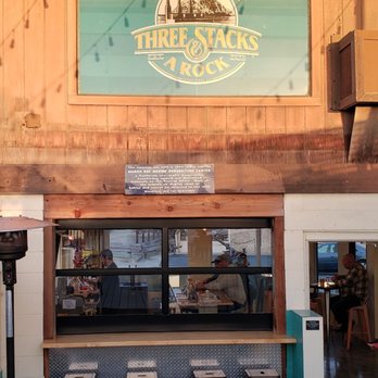 Three Stacks and a Rock Brewing - Interior - Breweries Near Me - Morro Bay, California