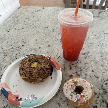 Dunkin' - Donuts Near Me - Milford, Massachusetts