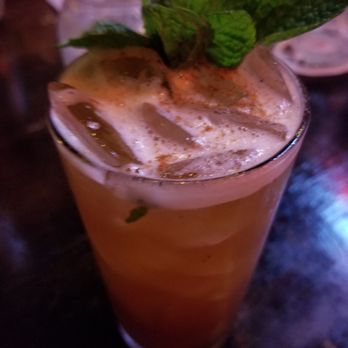 Smith & Kings - Cocktail Bars Near Me - Honolulu, Hawaii Smith & Kings - Cocktail Bars Near Me - Honolulu, Hawaii
