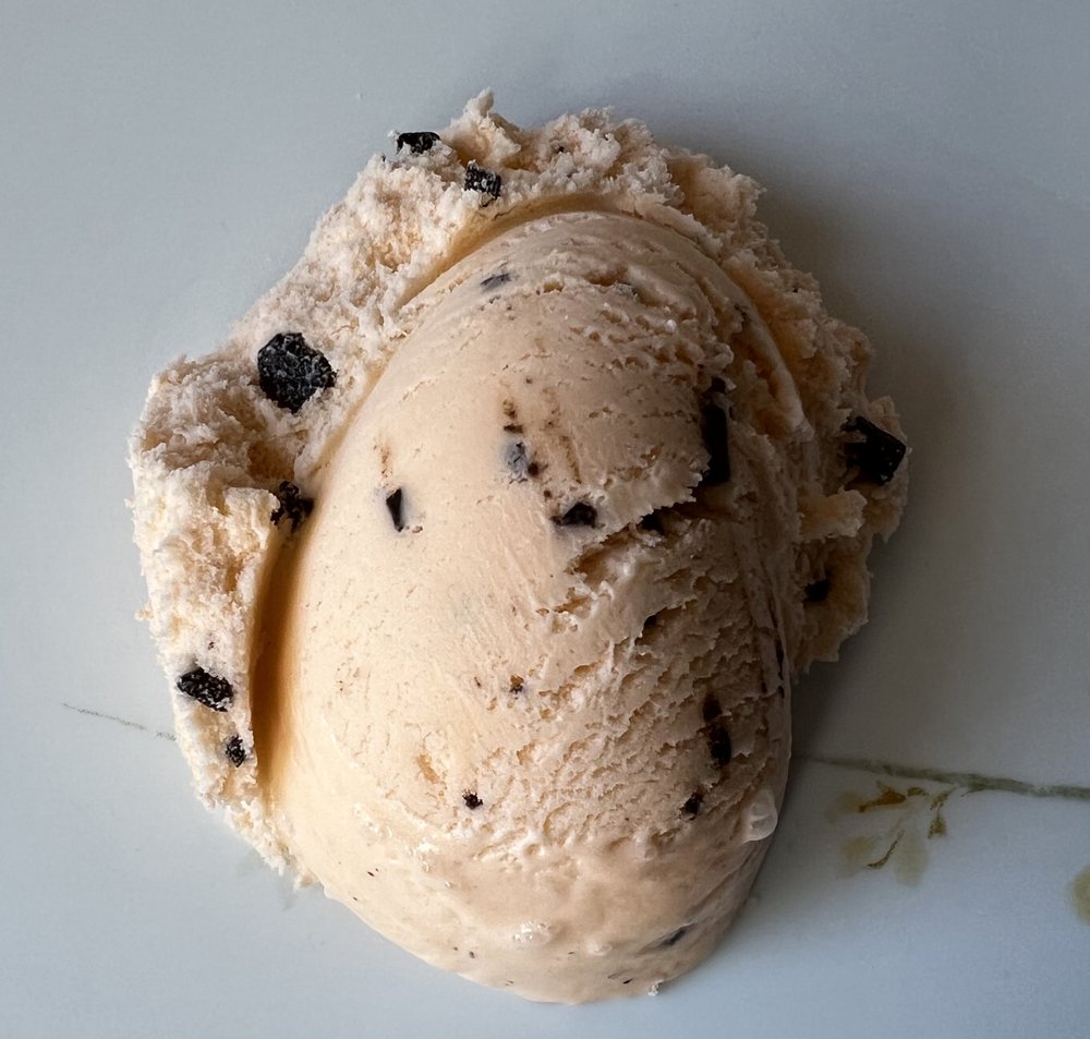 Bee's Marketplace Logo