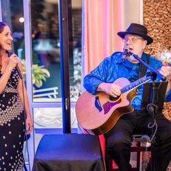 Bill & Zita Duo - Having a little fun with the audience!