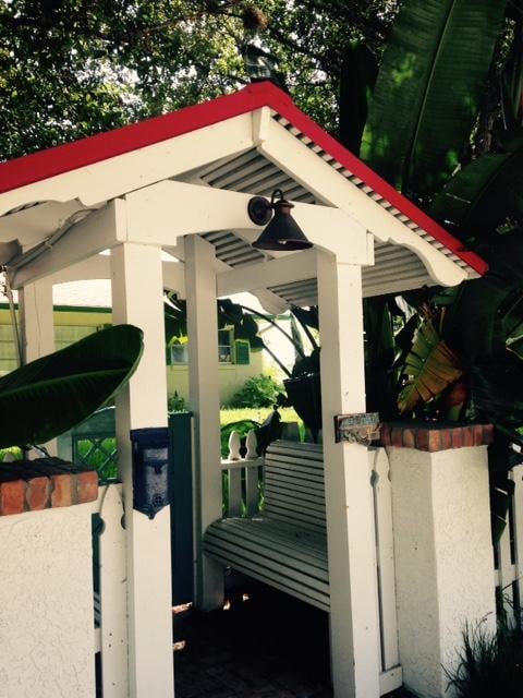 Slide of Island Dream Homes