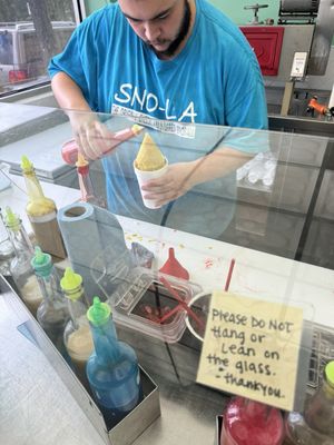 Sno-La Snowballs by null
