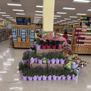 Trader Joe's - Grocery Near Me - Whittier, California