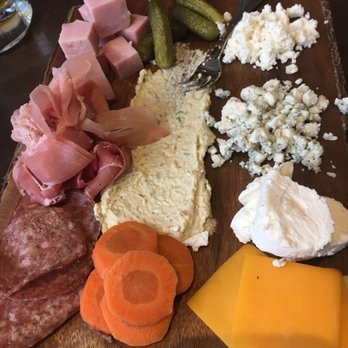 Little Toasted - Chef's Board - Whiskey Bars Near Me - Chicago, Illinois