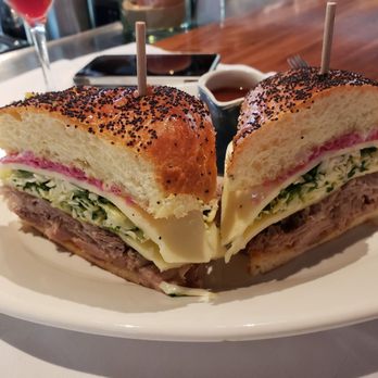 R+D Kitchen - Carnitas sandwich - New American Near Me - Dallas, Texas