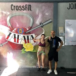 Crossfit Zapata - The coach who corrected and fixed my "dead bug"