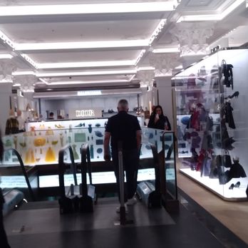 Harrods - Inside - Department Stores Near Me - London, XGL