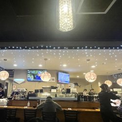 Hon Sushi - Ambience & Lovely Decorations