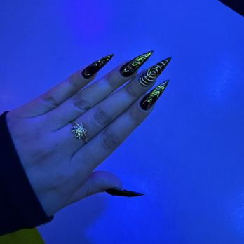 Chrome Nail Bar - Waxing Near Me - Anaheim, California