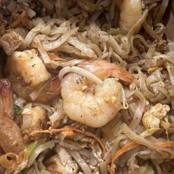 Kwao Thai Restaurant - Pad Thai with prawns