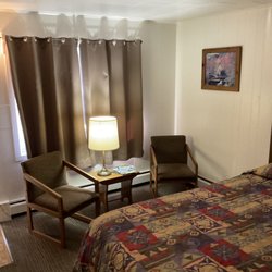 Buttonwood Motel And Restaurant
