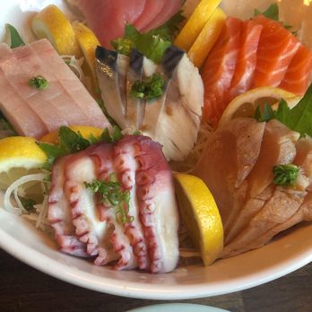 Zu Izakaya - Omakase (20 piece). Fresh fish - Asian Fusion Near Me - Tempe, Arizona Zu Izakaya - Omakase (20 piece). Fresh fish - Asian Fusion Near Me - Tempe, Arizona