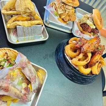 The Gripper Kitchen - We went for my sister's bday. Food and service was great. Chef Tony came to check on us like we were family. We will definitely be back! - Fast Food Near Me - Pearland, Texas