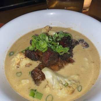 Eem - White Curry with Brisket Burnt Ends - Cocktail Bars Near Me - Portland, Oregon