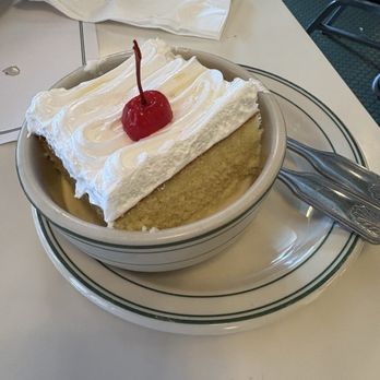 Versailles - Tres leches - Cuban Near Me - Miami, Florida Versailles - Tres leches - Cuban Near Me - Miami, Florida
