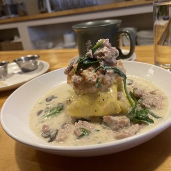 Juneberry Table - Biscuits & gravy - Breakfast & Brunch Near Me - Cleveland, Ohio Juneberry Table - Biscuits & gravy - Breakfast & Brunch Near Me - Cleveland, Ohio