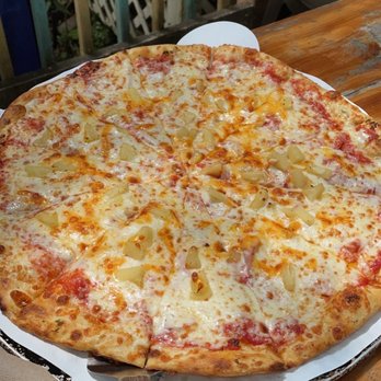 Red's Pizzeria - Hawaiian Pizza - Pizza Near Me - Eureka Springs, Arkansas Red's Pizzeria - Hawaiian Pizza - Pizza Near Me - Eureka Springs, Arkansas