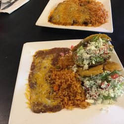 CafeLuna - Gorditas and mole enchiladas.