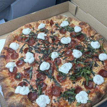 Pedroso's Pizza - Pizza Near Me - Austin, Texas