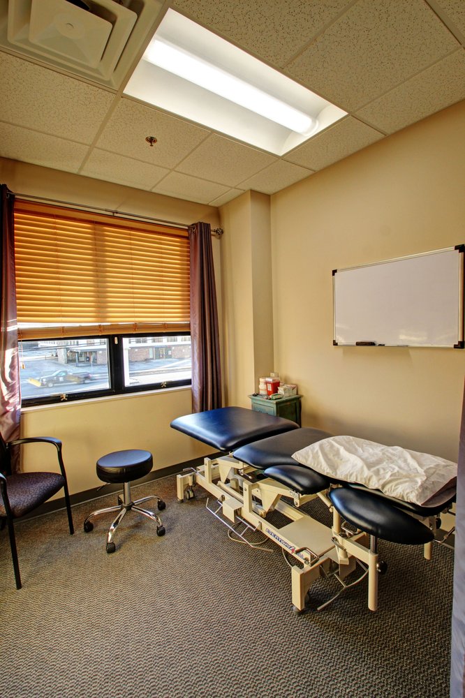 BOSTON PHYSICAL THERAPY & WELLNESS Updated September 2024 21 Photos & 19 Reviews 275