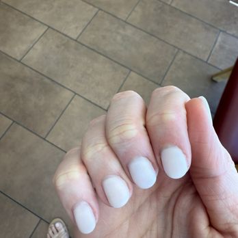 E'Shee Nails Spa - Out of colors, didn't cover the whole nail on a few - Waxing Near Me - Austin, Texas