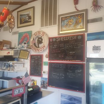 Risky Business Seafood - Interior - Seafood Markets Near Me - Hatteras, North Carolina Risky Business Seafood - Interior - Seafood Markets Near Me - Hatteras, North Carolina