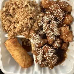 The Golden Moon - Sesame chicken