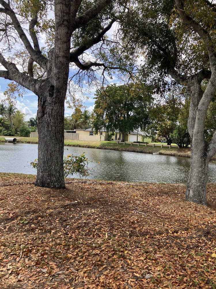 Flamango Lake Park Logo