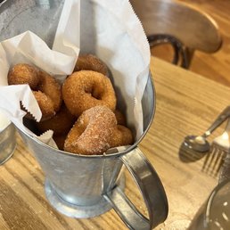 Donuts Donuts