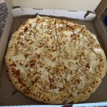 Pizza Days - Chicken Alfredo Pizza - Pizza Near Me - Wilmington, Massachusetts Pizza Days - Chicken Alfredo Pizza - Pizza Near Me - Wilmington, Massachusetts