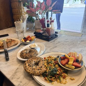 Beachwood Cafe Hollywood - Tofu scramble with mushrooms is soo good! - New American Near Me - Los Angeles, California Beachwood Cafe Hollywood - Tofu scramble with mushrooms is soo good! - New American Near Me - Los Angeles, California