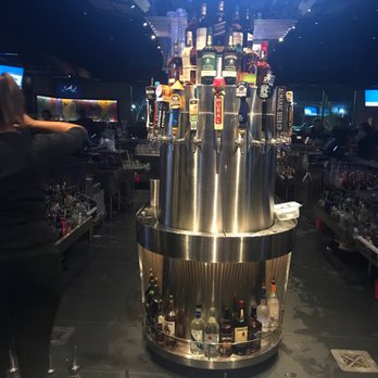 Yard House - New American Near Me - Bakersfield, California