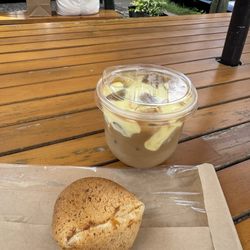 Caffeto - Tanned pily latte & panedebono