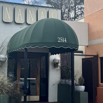 Nanas - From the outside - Desserts Near Me - Durham, North Carolina