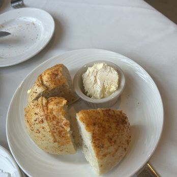 Eddie Merlot's - Bread and butter - Steakhouses Near Me - Cincinnati, Ohio