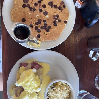 Counter Cafe East - Counter Benedict, chocolate chip pancake, Artisan Cheese Grits - Breakfast & Brunch Near Me - Austin, Texas Counter Cafe East - Counter Benedict, chocolate chip pancake, Artisan Cheese Grits - Breakfast & Brunch Near Me - Austin, Texas